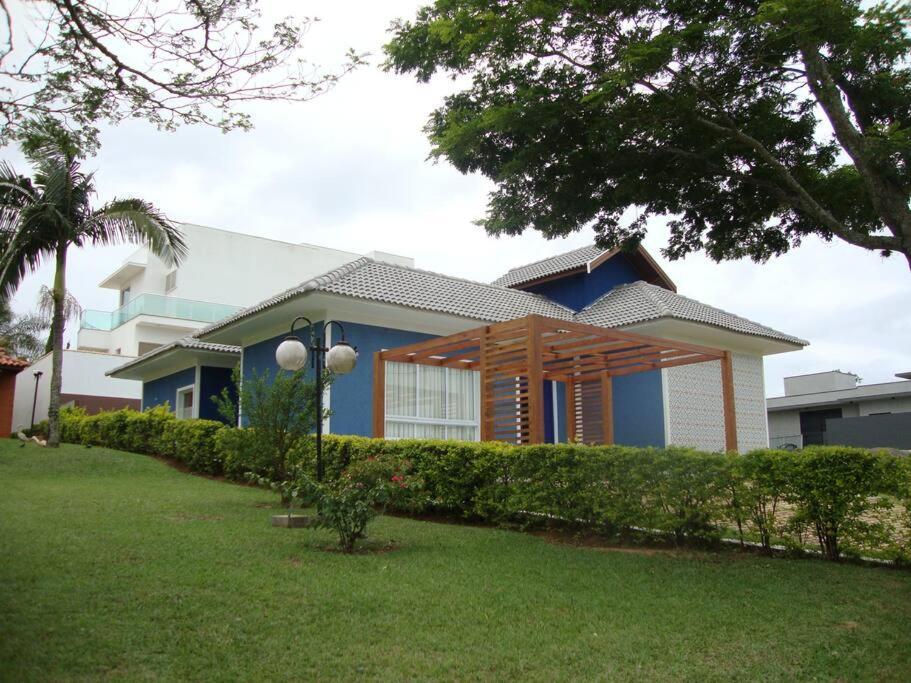 Linda Casa Térrea Em Riviera De Santa Cristina XIII Paranapanema Exterior foto